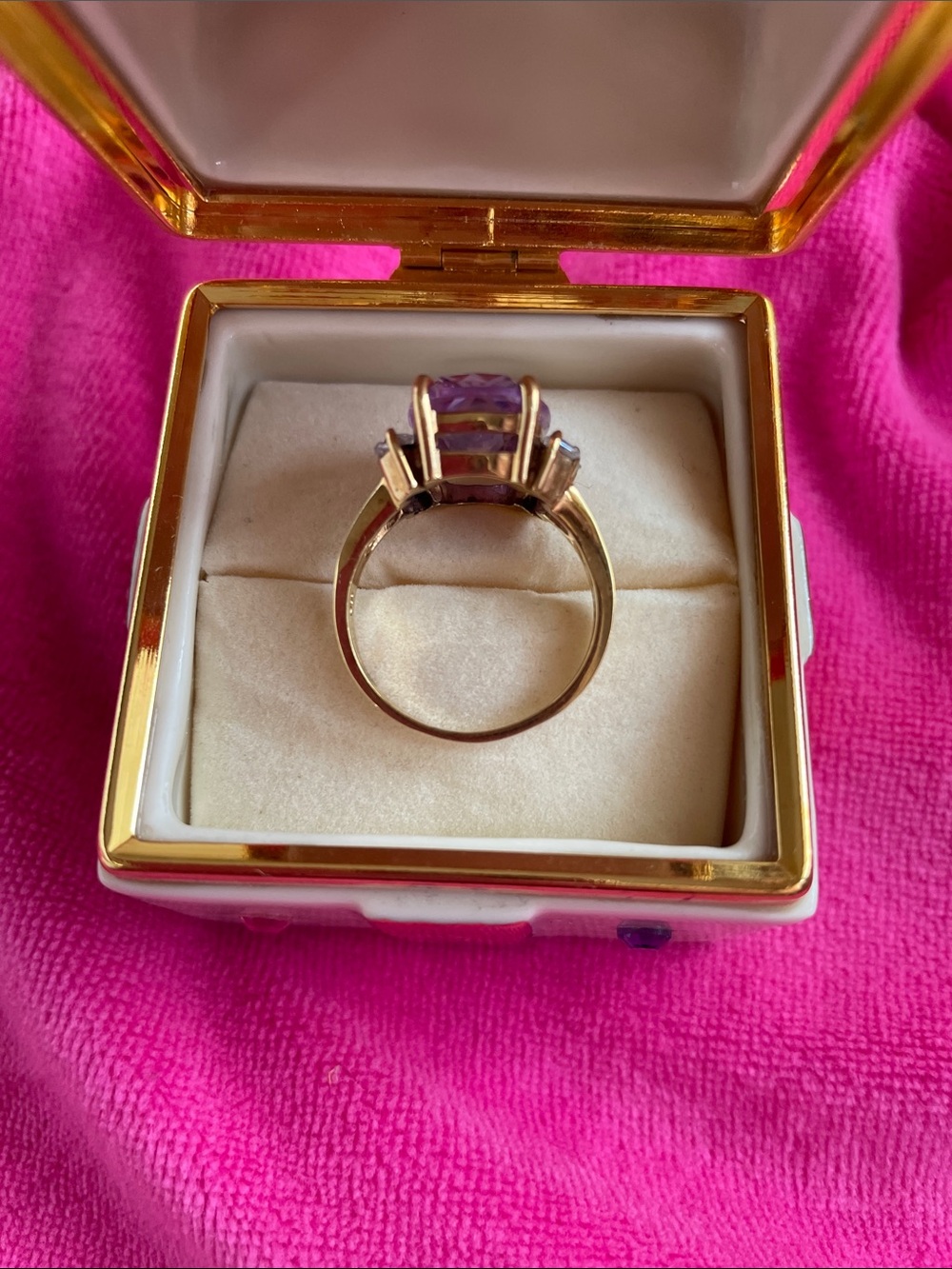 Vtg. 925 Sterling Silver Gold HC Hollywood Collection Cushion-Cut Amethyst Ring - Picture 4 of 11